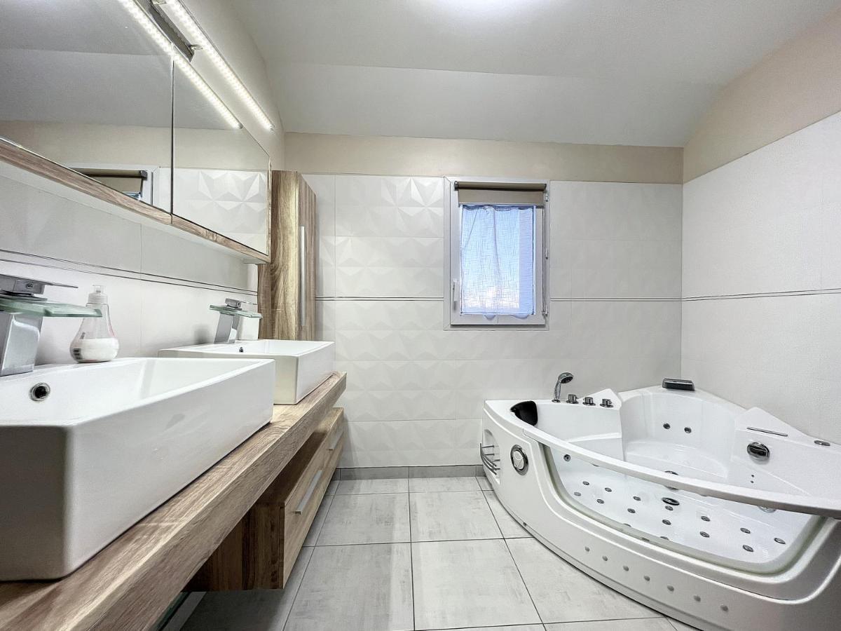 Villa Bella Vista - Proche Rennes - Billard - Baby-Foot Liffré エクステリア 写真
